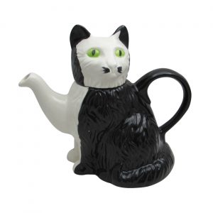Black and White Cat Teapot by Carters of Suffolk
